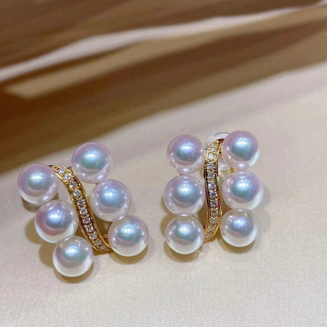 tiny akoya pearl earrings