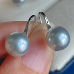 Load image into Gallery viewer, promise earringss with pearls

