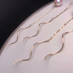 Load image into Gallery viewer, 18k gold white akoya earrings
