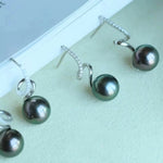 Load image into Gallery viewer, black pearl clip on earrings
