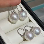 Load image into Gallery viewer, white south sea pearl fashion earrings
