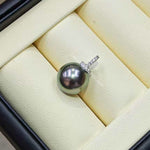 Load image into Gallery viewer, Black green overtones Pearl Enhancer Pendant
