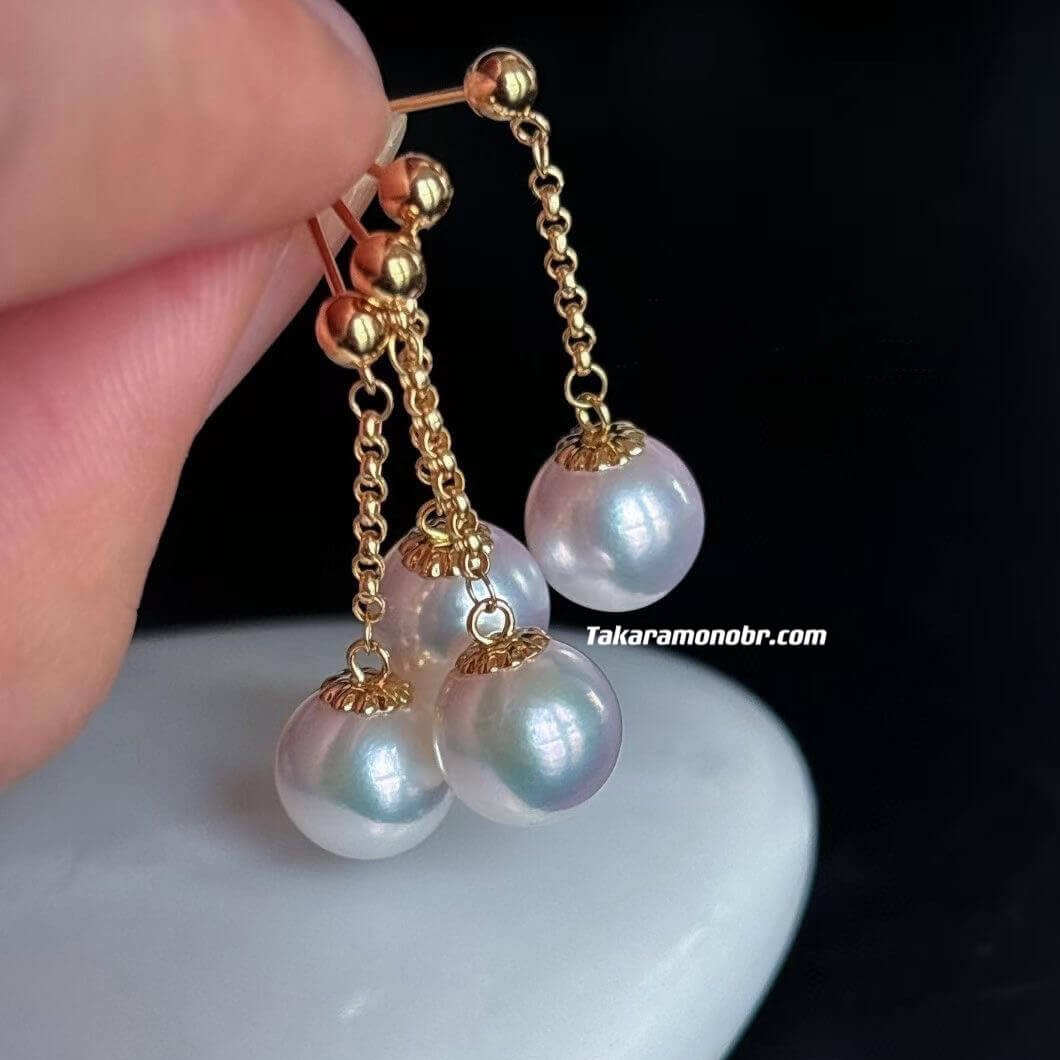 natural Japanese akoya pearls