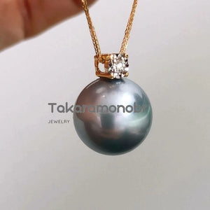 18k gold pearl pendant and diamond