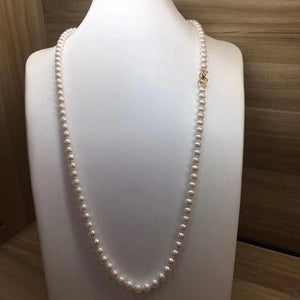 floating Japanese akoya pearls