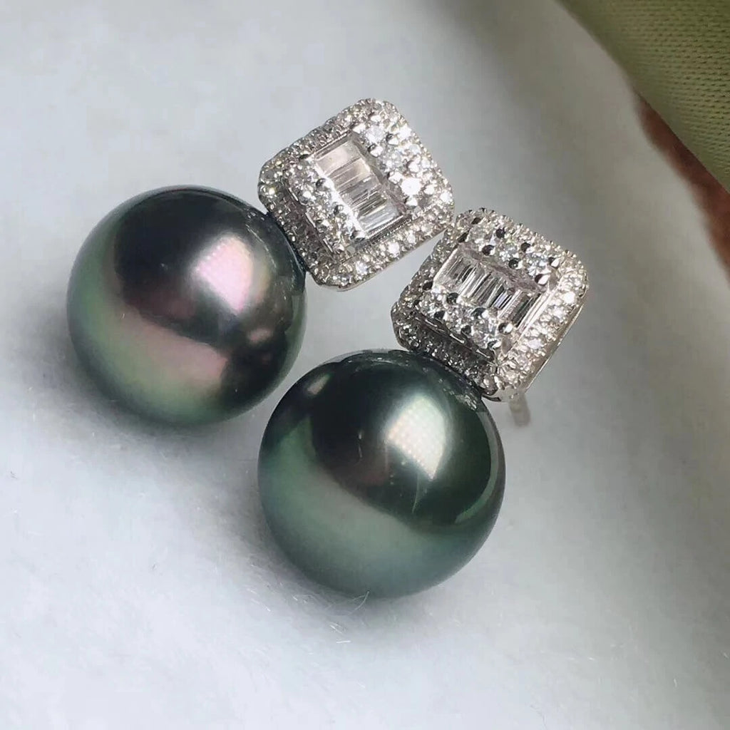 Offset Square 10.0-11.0 mm Black Green Tahitian Pearl & Diamond Stud Earrings - takaramonobr