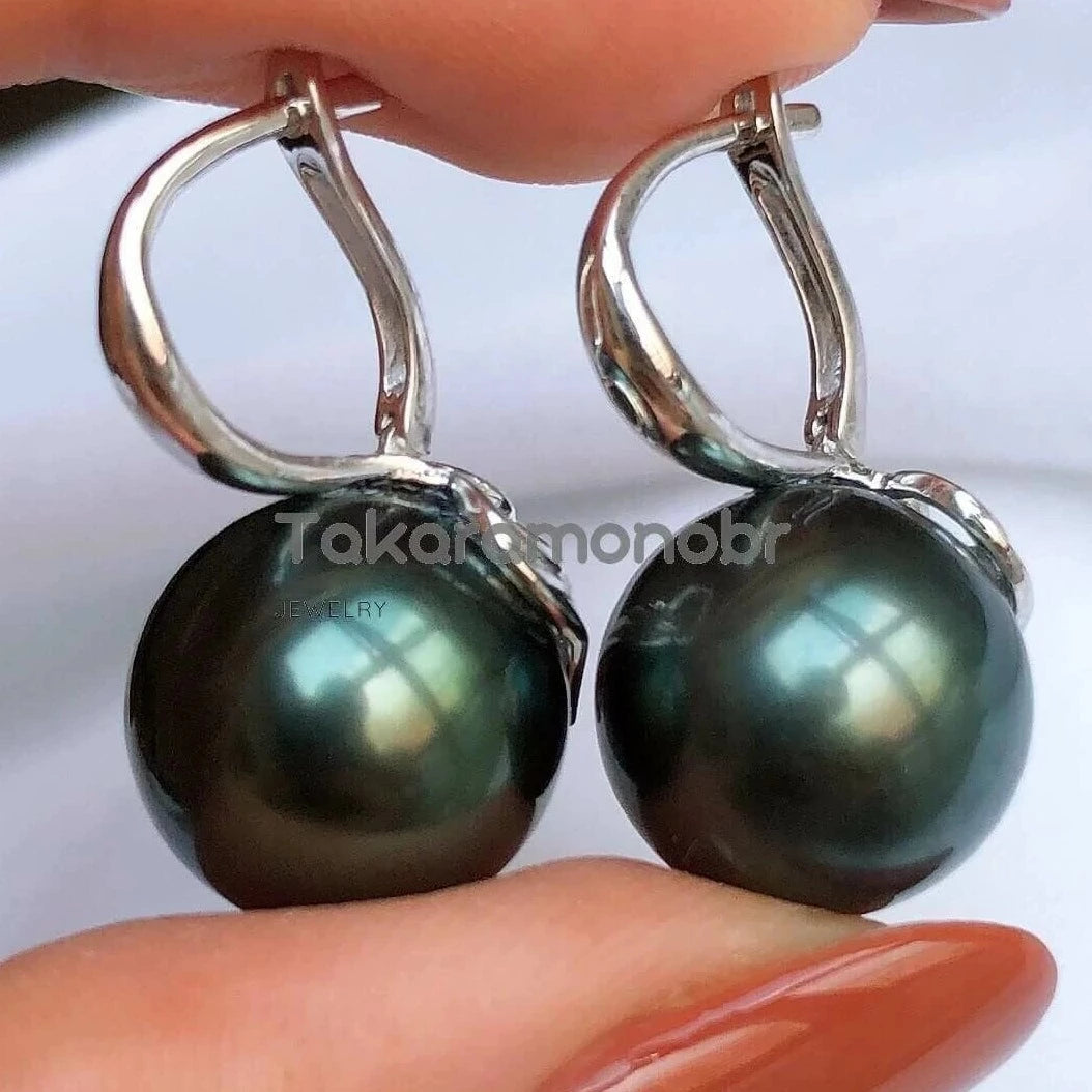 black green pearl earrings in 18ct white gold