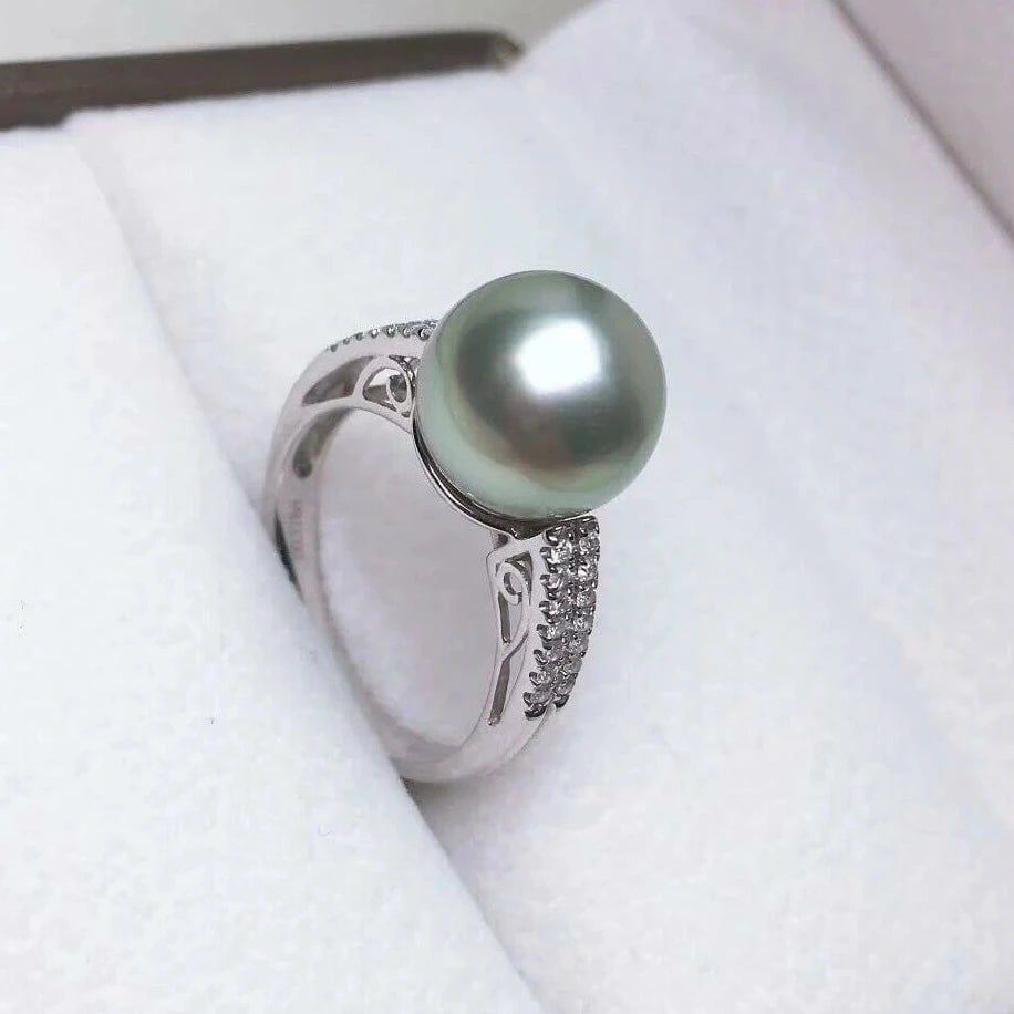 green and pearl ring
