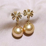 Load image into Gallery viewer, golden south sea pearl pair

