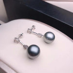 Load image into Gallery viewer, dangle black Tahitian pearl diamond and 18k gold
