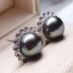 Load image into Gallery viewer, black green Tahitian pearl earringss
