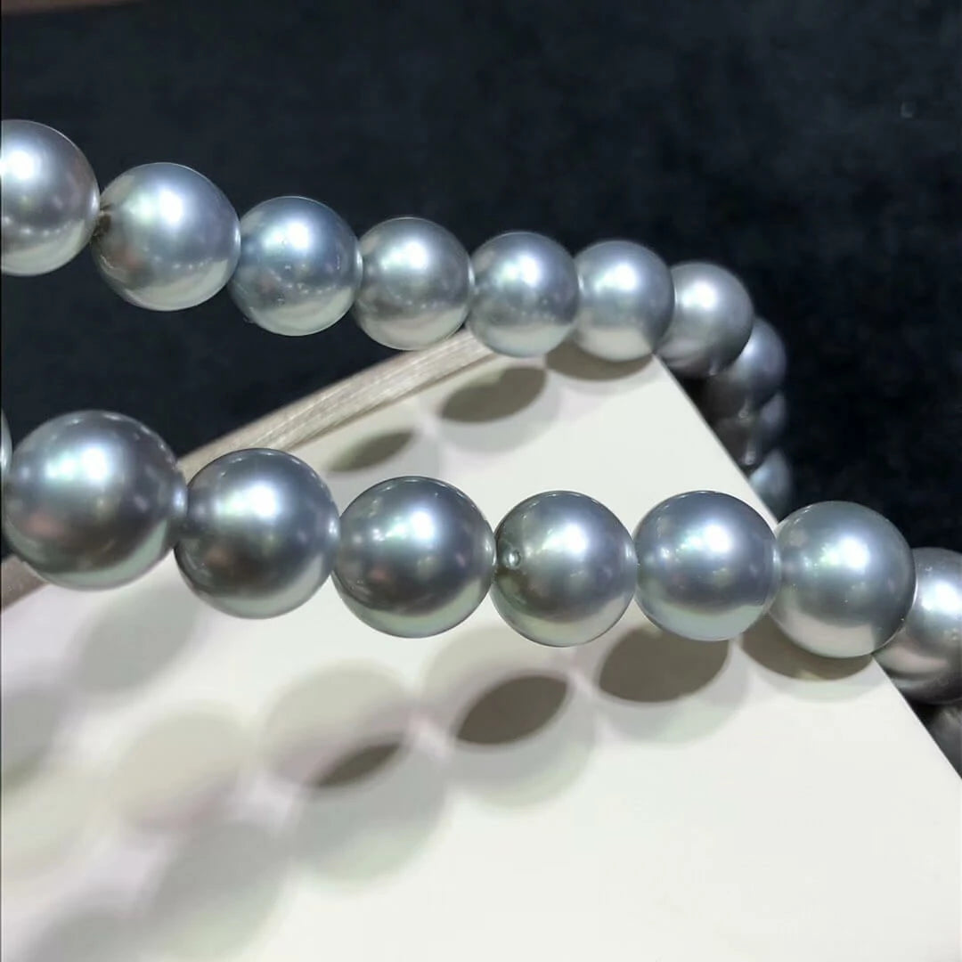 Blue 2025 tahitian pearls