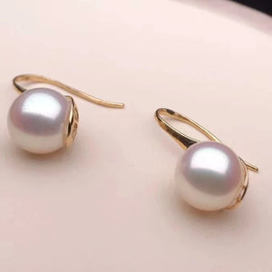 Japanese akoya pearls