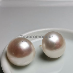 15.0-16.0 mm White Button Freshwater Pearl Earrings - takaramonobr