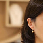 Load image into Gallery viewer, 18k gold diaomind earrings
