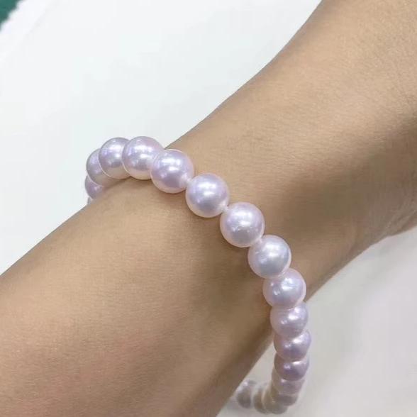 dainty pearl bracelet