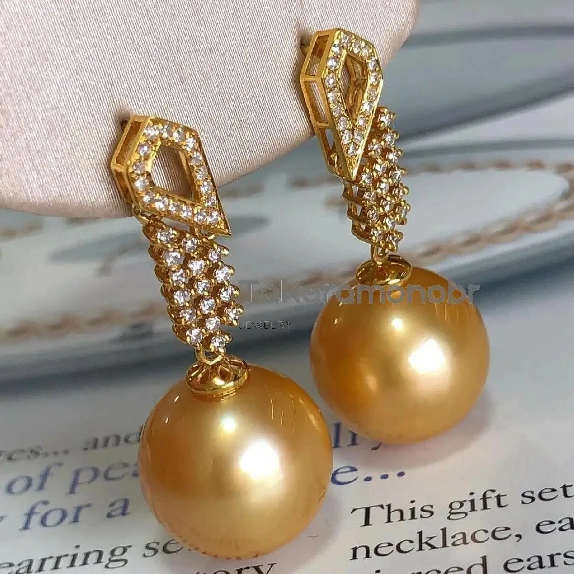 golden pearl jewellery set