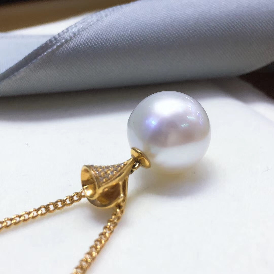 13.0-14.0 mm White South Sea Pearl | Australia White Pearl & Diamond Pendant Mounted on 18K Gold - takaramonobr