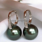 Load image into Gallery viewer, circle style pearl earrings
