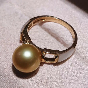 1 pearl ring / one pearl ring