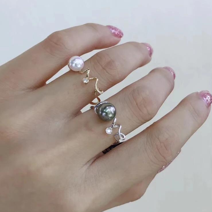 Love Collection White Akoya Pearl & Diamond Solitaire Ring for Women - takaramonobr