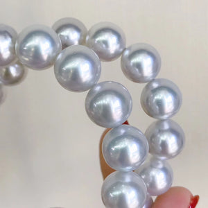 Large and rare South Sea white pearls