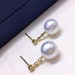 Load image into Gallery viewer, white south sea pearl class earrings

