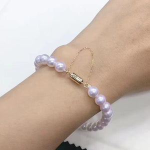 bracelet of pearls 